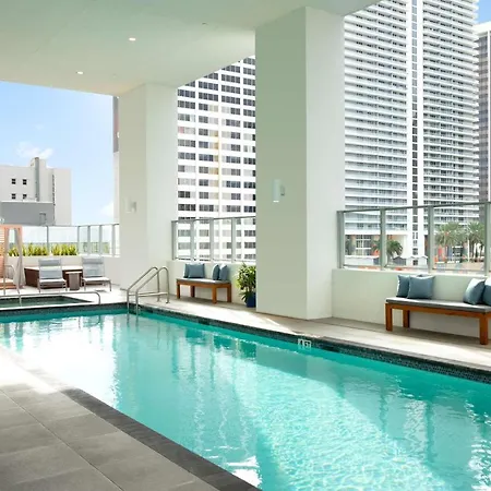 Yotelpad Miami
